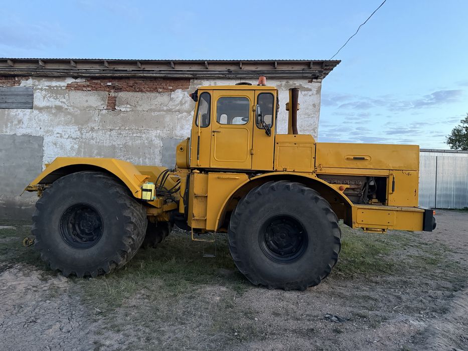 Продам кировец К-700