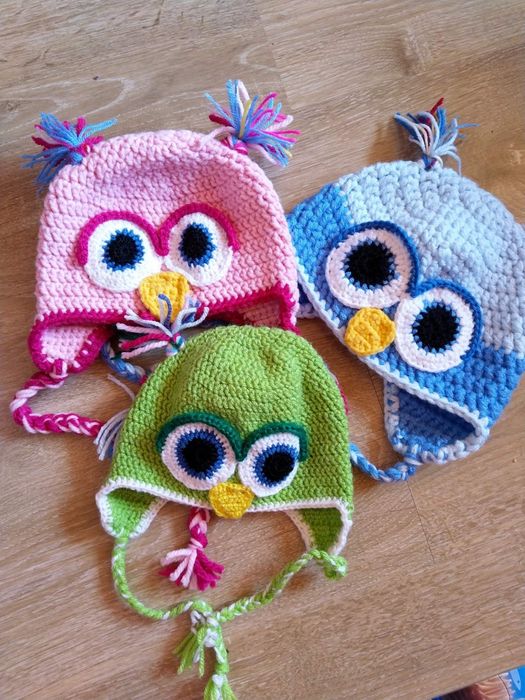 Caciuli croșetate noi  1+1 gratis