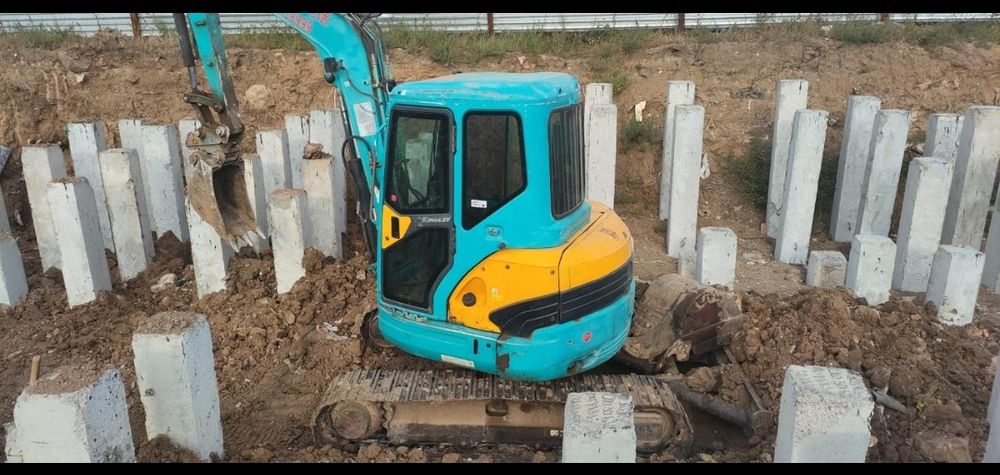 Мини экскаватор, блоха, миник, мини эксковатор, мини экс