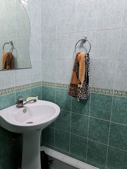 Продается своя Банковская квартира Не Торец каракамиш 2/5 улица Мухбир