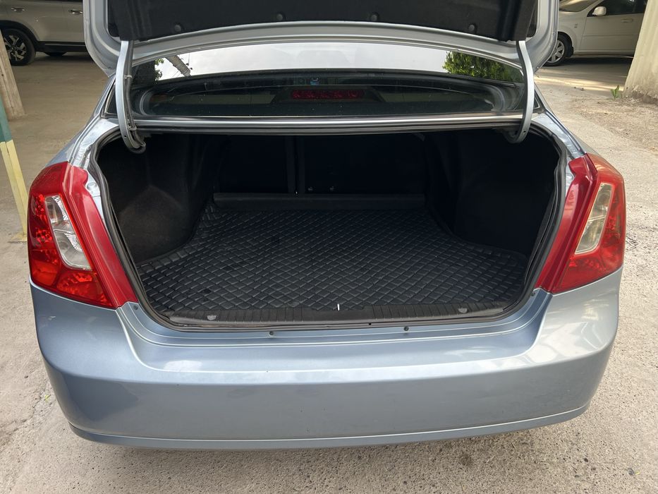 Ласетти 1,6 автомат 3 позиция