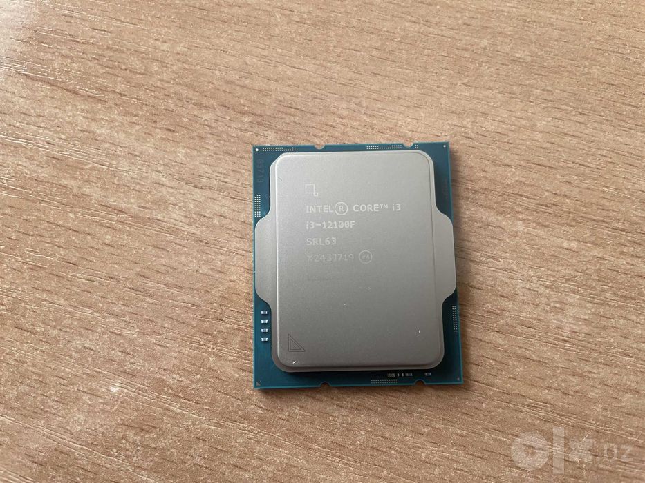 Процессор i3-12100F