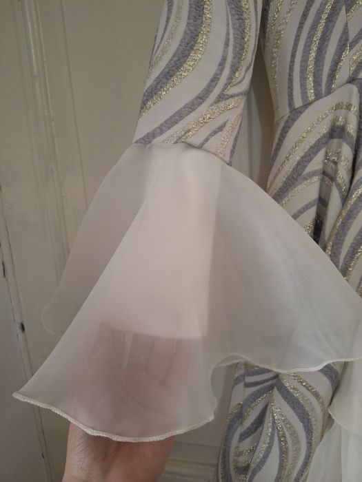 Maxsus tikilgan kelin koylak