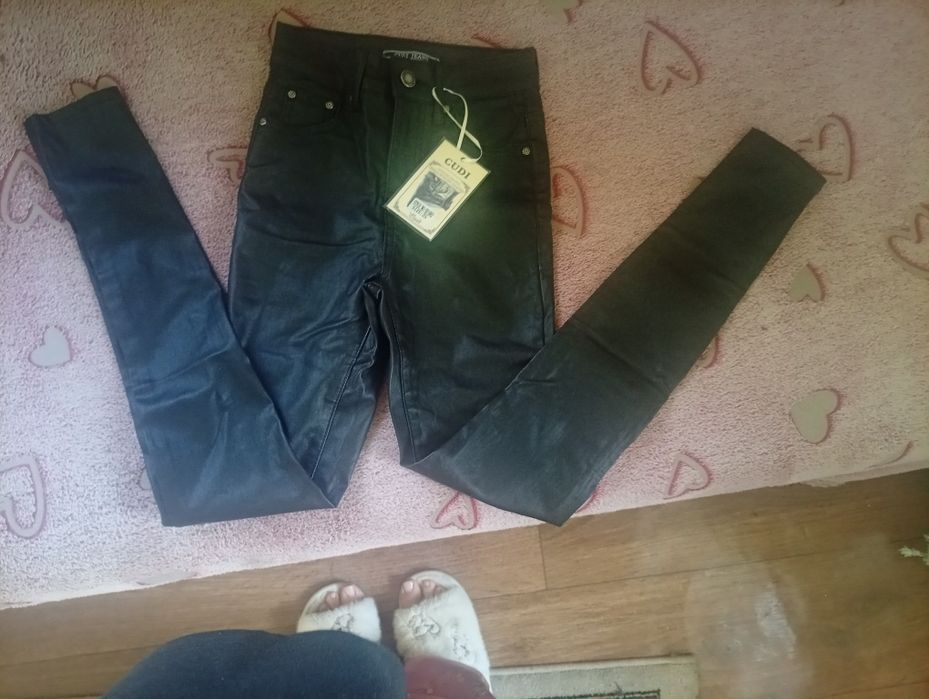 продаю штаны срочно