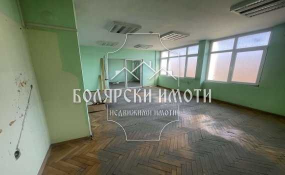 Продава се Офис в Велико Търново, Център - 433 кв.м за 539 €/кв.м - Снимка #10