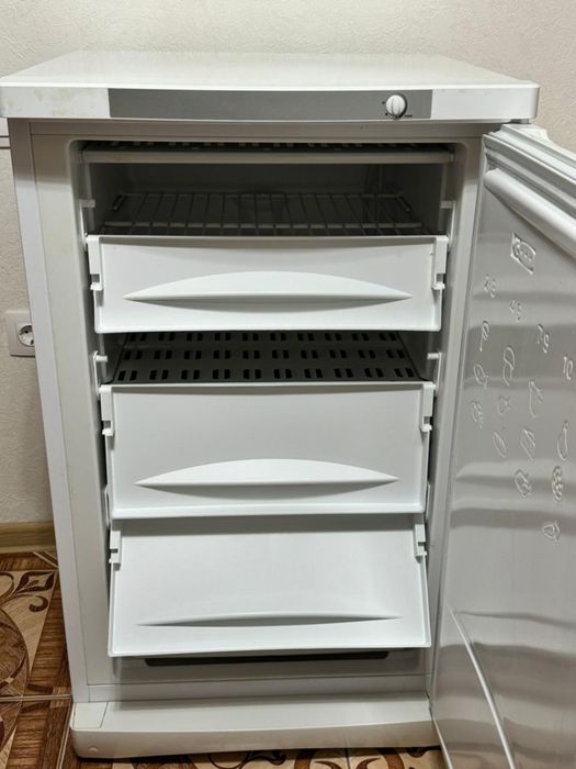 Морозильник indesit