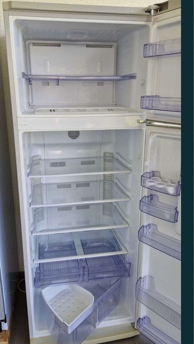 Manere, rafturi, piese combina beko