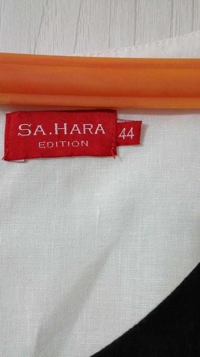 Три рокли от лен в черно и бяло, бежова , бяла  и други рокли