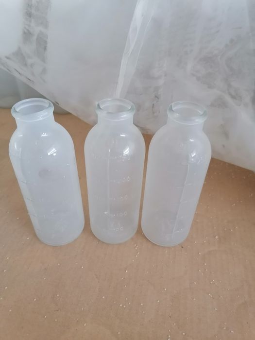 Бутылки стеклянные Мто размерами 100мл, 250мл,450мл