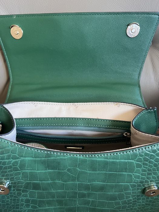 Дамска чанта Guess