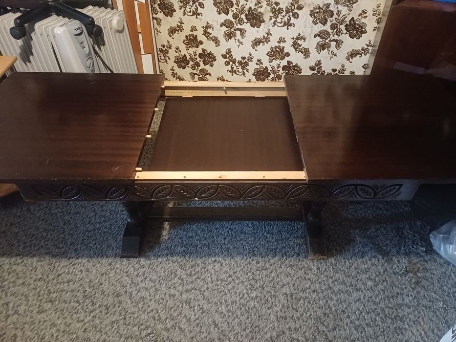 Мебели. Кнежа. Продават се, много запазени-като нови. При интерес 0899