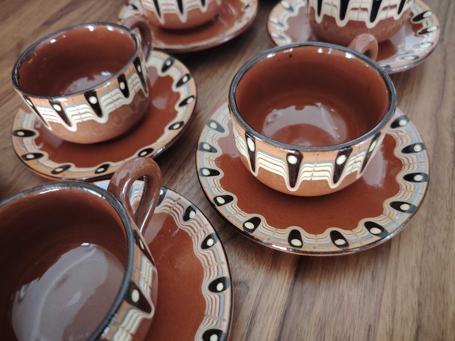 Сервиз за кафе, каничка и захарница от троянска керамика