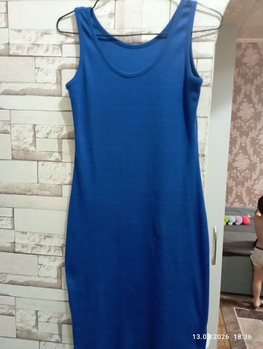 Продам платья  не дорого