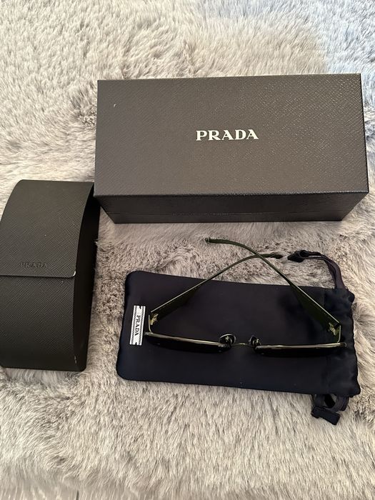 Ochelari de soare Prada