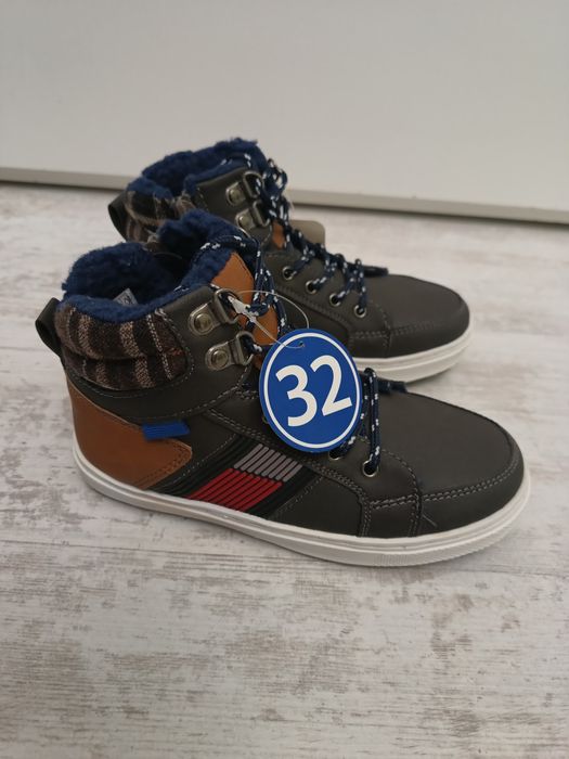 Нови детски боти Lc waikiki