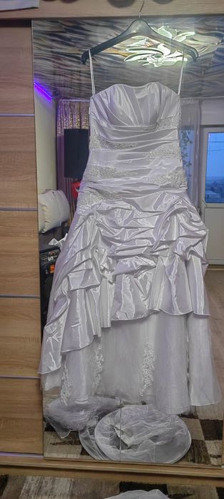 Vând rochie de mireasa