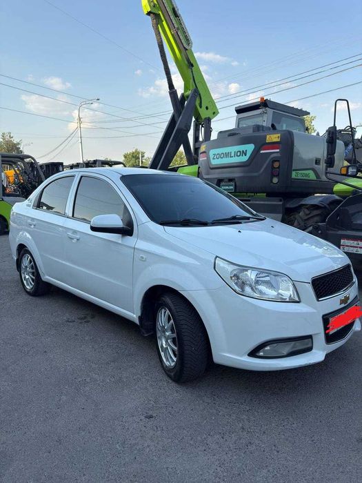 Продаётся Нексия 3