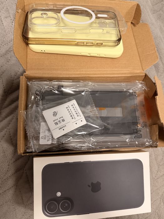 iPhone 16 256 GB BLACK в гаранция