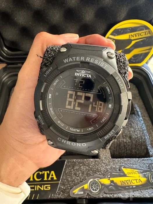 47523 Invicta Racing Digital Black