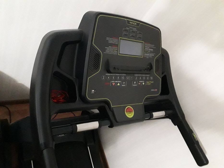 Продам беговую дорожку