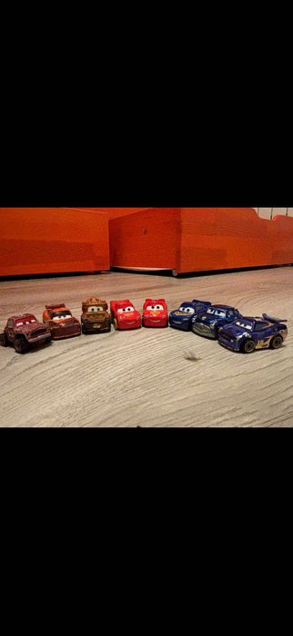 Fulger Mcqueen- Mack Hauler cu masinute din metal