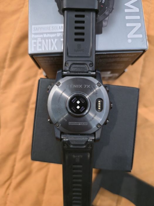 Garmin Fenix 7x sapphire solar