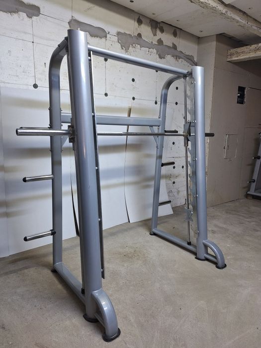 Smith machine-multifunctional culisant