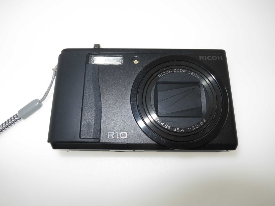 Ricoh R10 компактен цифров фотоапарат, дигитална камера с голям зум