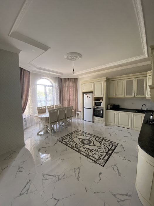 Продам дом в послелке Батан