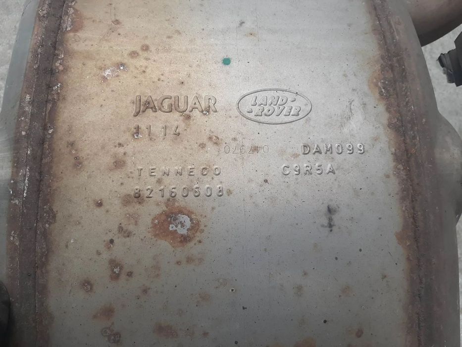 toba esapament  land rover range rover sport 2 l494 3.0 d 2017  82160608 82160611