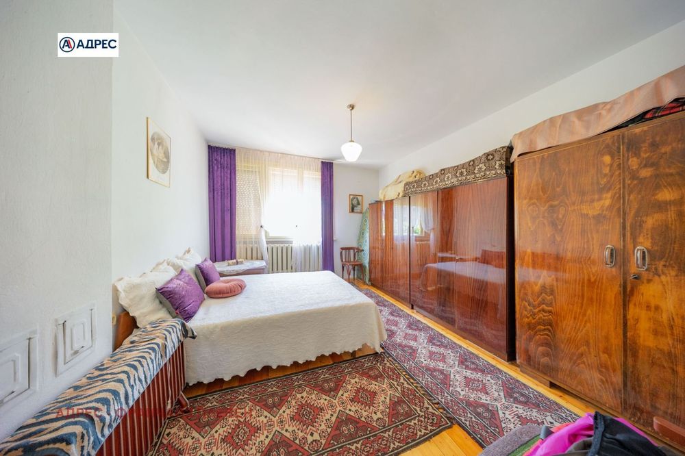 Къща в Ловеч-Гозница площ 226 цена 248000