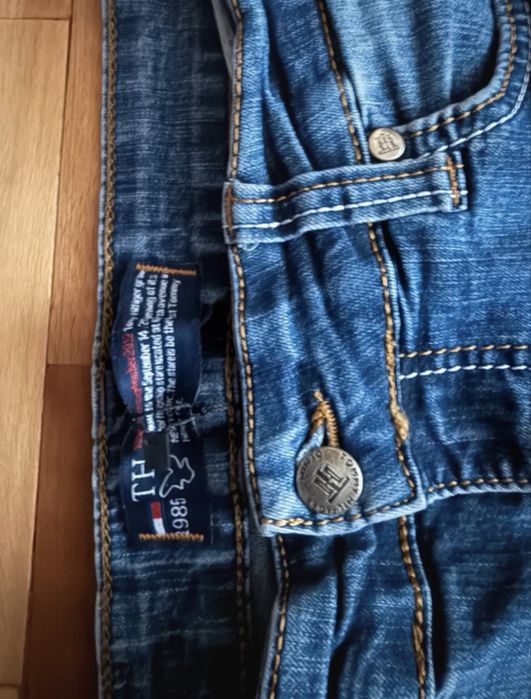 Blugi tommy hilfinger  S