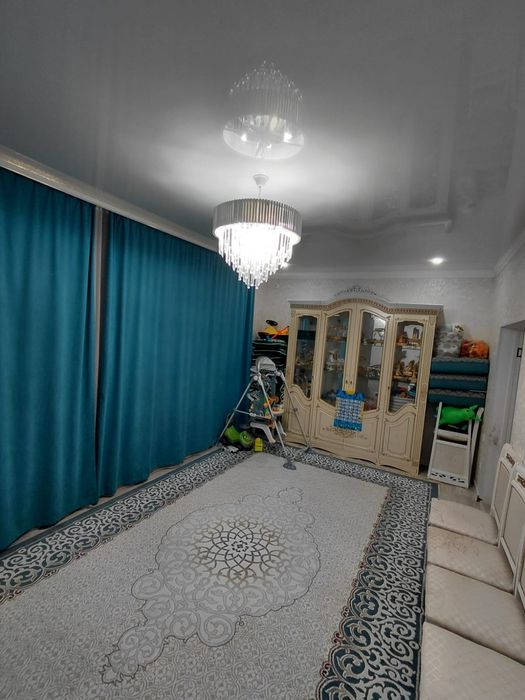 Жеке үй сатылады