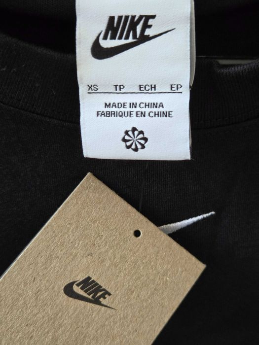 Трикотажна рокля Nike