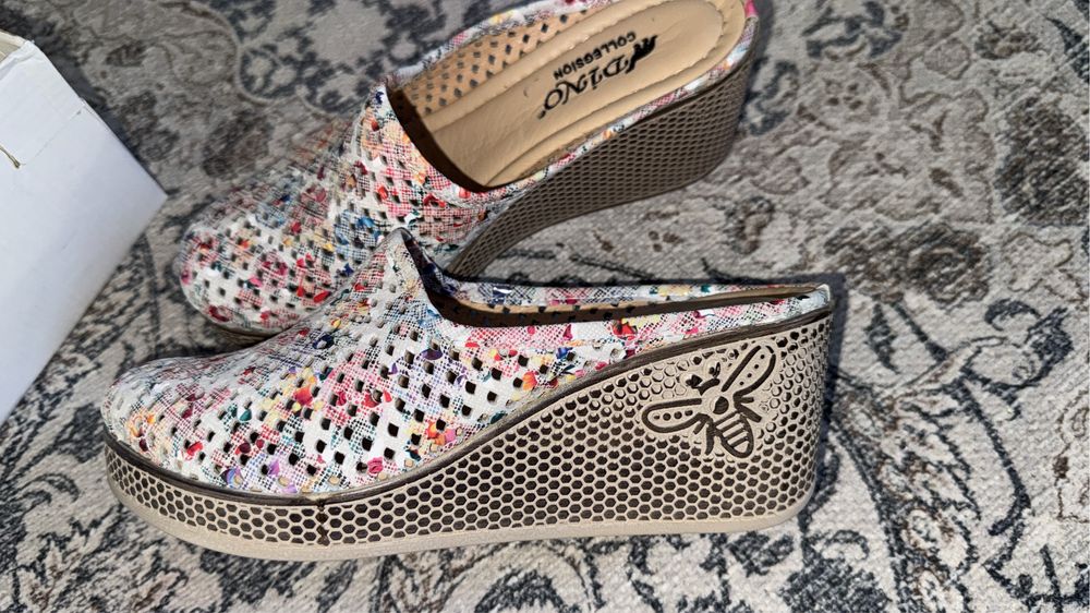 Шлепки 36 лв 37рр  кожанный