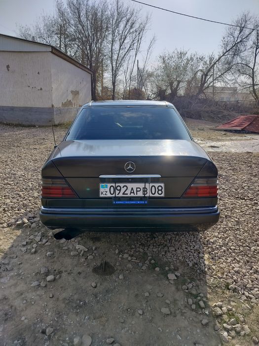 Мерс 124, ешка на активном ходу