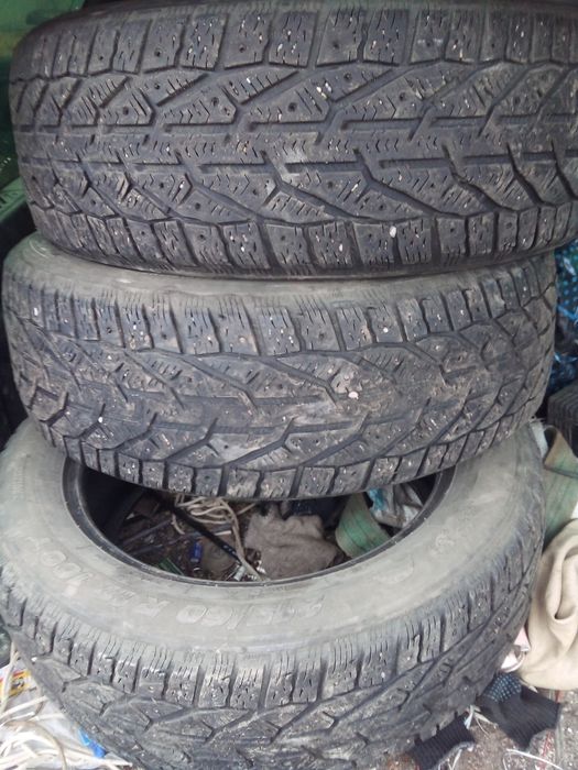 Резина на 17 б/у