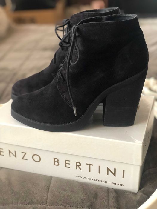 Ghete din piele intoarsa naturala marime 39