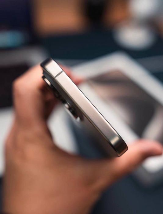 Iphone 15 pro max srochna