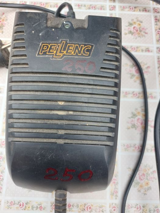 Foarfeca pellenc 250 vinion