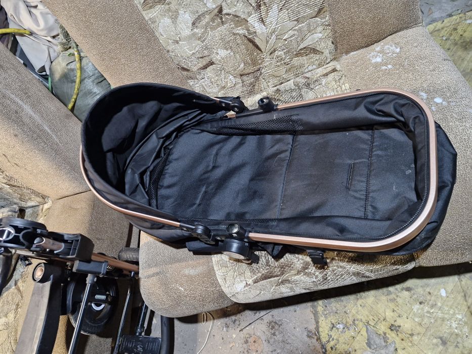 Продам детскую коляску