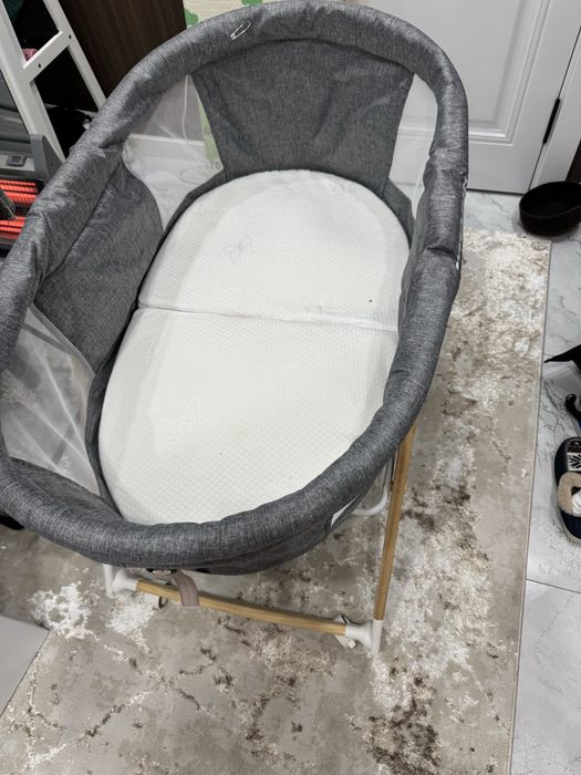 Кроватка передвижная