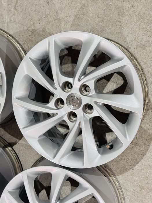 4бр ал Opel Astra J 16цола оригинални с датчици
