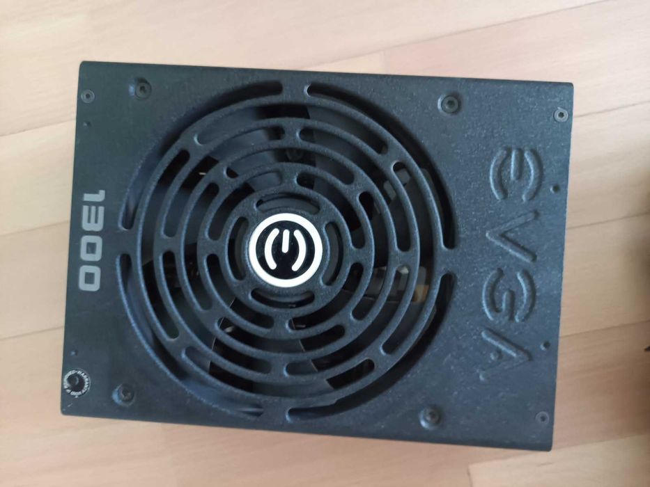 Захранване за компютър EVGA