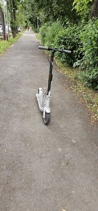 Продам электросамокат Ninebot