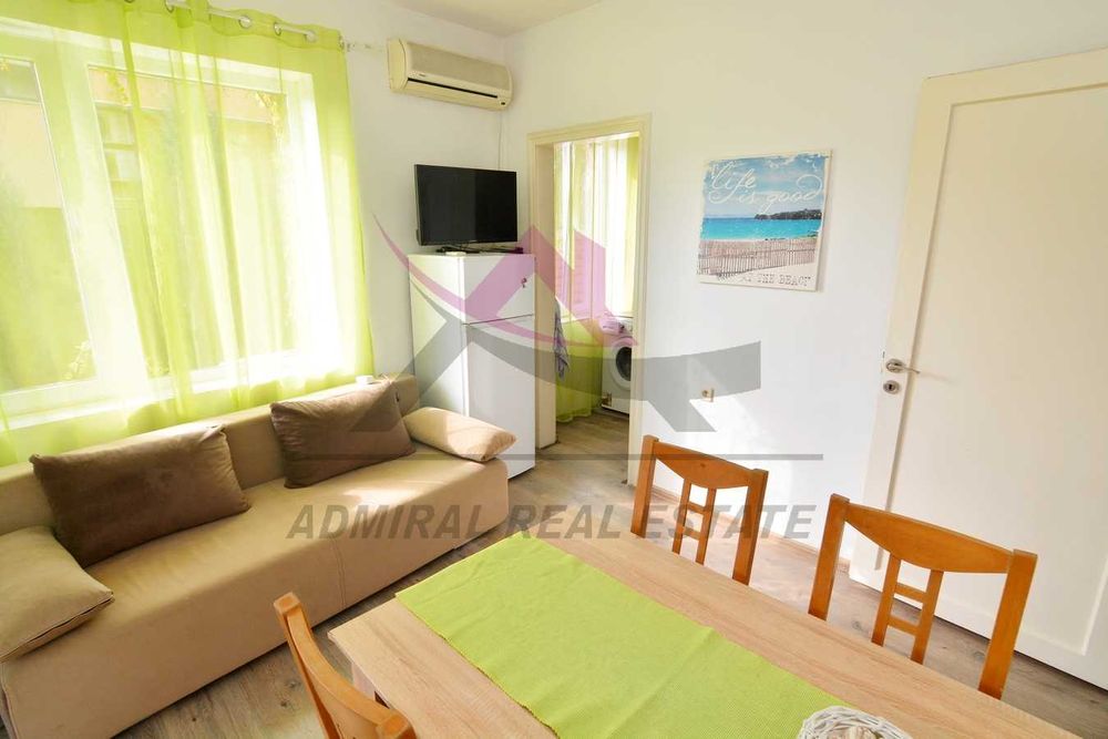 Дава се под наем Двустаен апартамент в Варна, Център - 60 кв.м за 478.38 € - Снимка #1