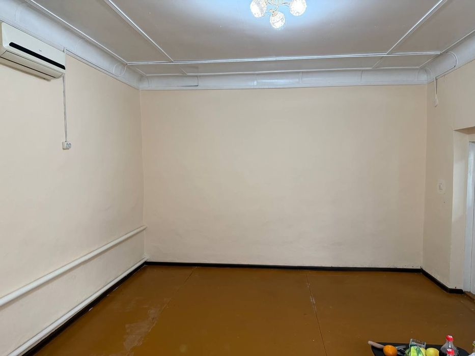 Дом продаётся срочно без Маклера Сырдарья ор-р Мечеть !