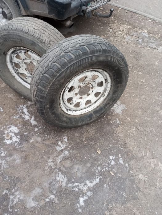 Продам шины с дисками r16