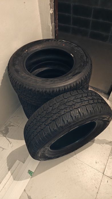 Шины летние новые для hilux