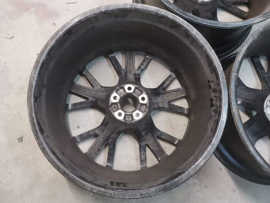 Ауди Q7 / Audi Q7 4M [facelift] Комплект 3 джанти ET26, 22 инча, 10.0J